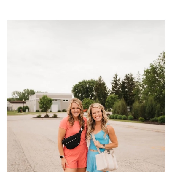 Lululemon Crossbody Bag - Picture 5 of 5